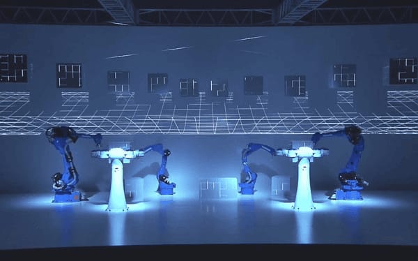 舞臺互動機(jī)械臂：未來科技展示