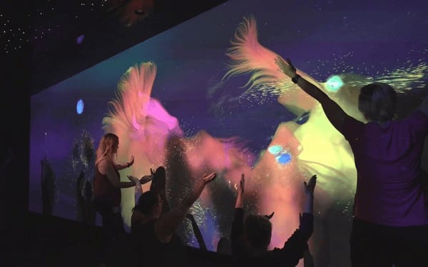 墻面互動創新藝術與人機互動